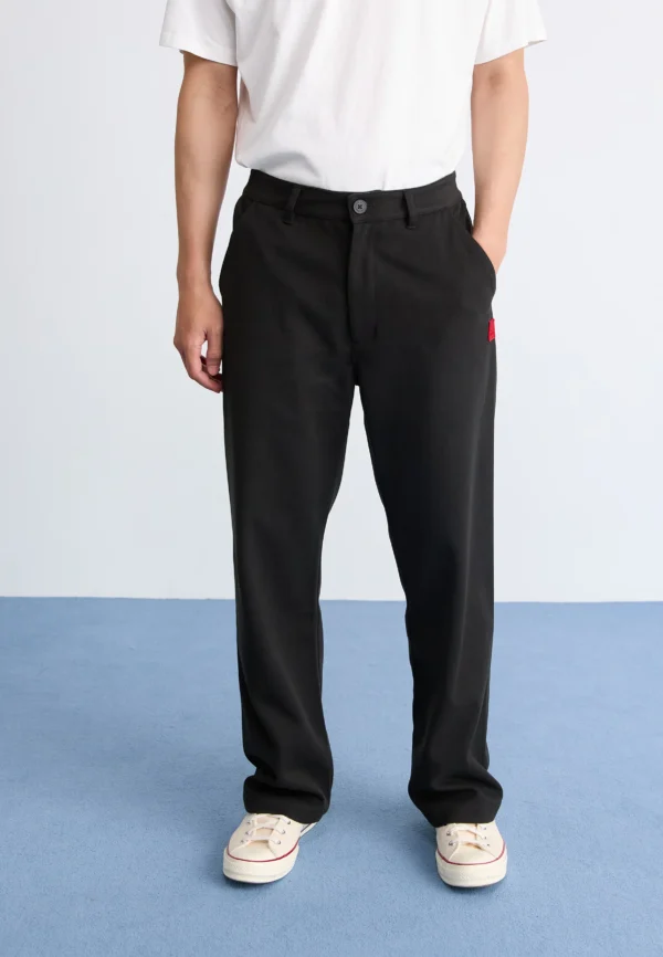 REGULAR SEAMLESS TROUSERS BLACK